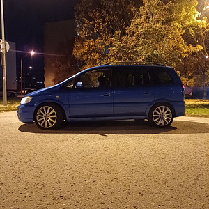 Opel zafira a OPC (10 foto / 11)