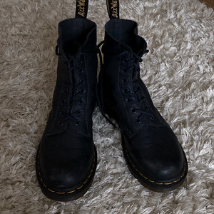Tumesinised Dr. Martens pehmest nahast (suurus 38) (3 foto / 3)