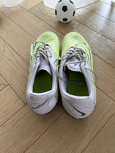 Nike jalgpallisaapad suurus 41 (4 foto / 5)