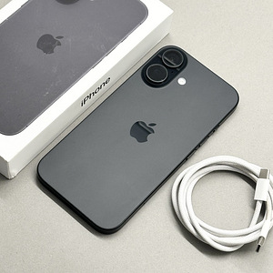 Apple iPhone 16, 256gb, Black (3 foto / 3)