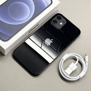 Apple iPhone 12, 64gb, Black (3 foto / 5)