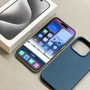 Apple iPhone 16 Pro, 128gb, Natural Titanium (1 foto / 3)