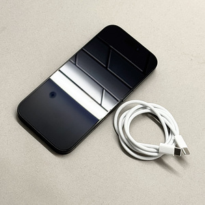 Apple iPhone 16 Pro, 128gb, Black Titanium (Aku 100%) (2 foto / 3)