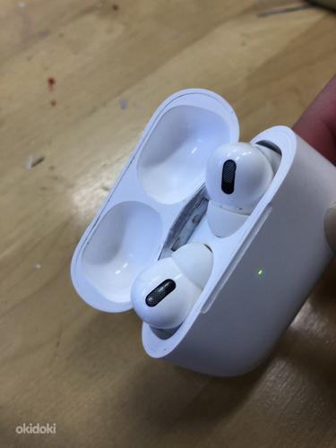 AirPods Pro (фото #1)