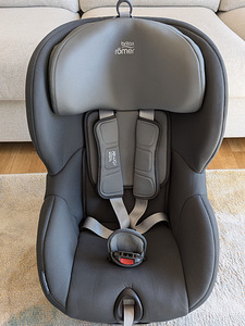 BRITAX RÖMER Trifix 2 i-Size (2 foto / 6)