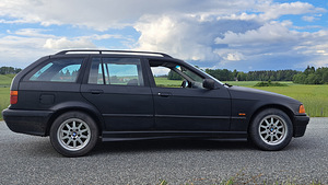 BMW 318i 1996 85kw (7 foto / 8)