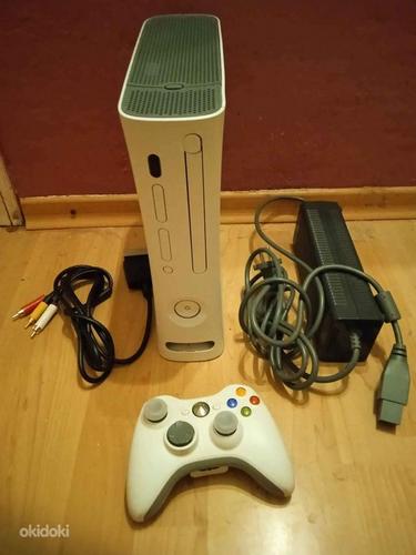 Xbox 360 (фото #1)