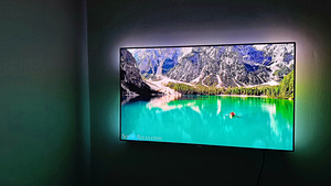 Üliõhuke 4K Philipsi teler Ambilight (2 foto / 10)