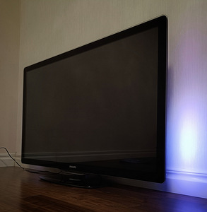 Philipsi LED-teler koos 52-tollise Ambilightiga (2 foto / 6)