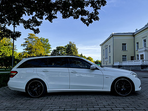 Мерседес бенц w212 e200 (4 фото из 12)