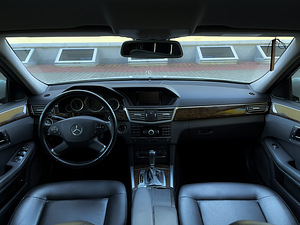 Мерседес бенц w212 e200 (9 фото из 12)