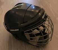 Хороший детский шлем Bauer