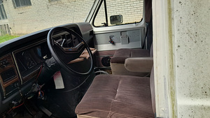 FORD ECONOLINE 5.0 V8 бензин+газ (6 фото из 9)