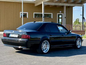BMW 730d e38 Facelift (5 foto / 15)