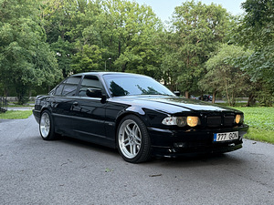 BMW 730d e38 Facelift (4 фото из 15)