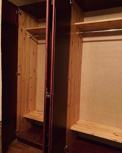 Klassikalises stiilis puidust riidekapp / Wooden cabinet in (2 foto / 7)