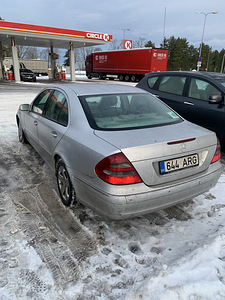 Продам Mercedes Benz e270 w211 (3 фото из 9)