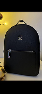 Seljakott Tommi Hilfiger (1 foto / 5)