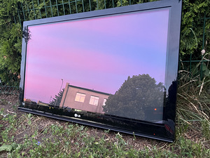 Телевизор LG 42PQ200R. (5 foto / 5)