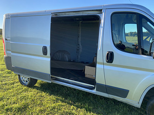 Peugeot Boxer 2.2 81kw 2014 (10 foto / 15)