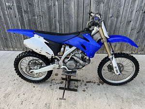 YAMAHA YZ450F (2 фото из 5)