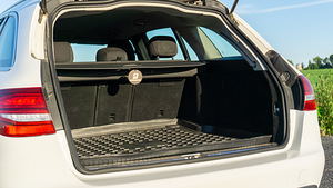Mercedes-Benz C220 2015 (14 foto / 15)