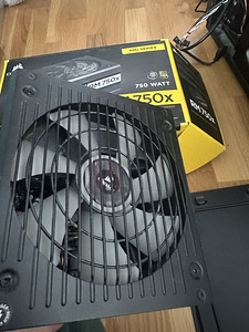 Corsair RM750x 750w 80plus gold TÄISMODULAARNE (4 foto / 5)