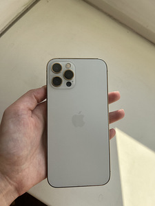 Apple iPhone 12 Pro 128 ГБ (1 фото из 8)