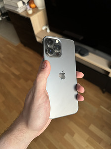 iPhone 13 Pro Max 1 ТБ (2 фото из 8)