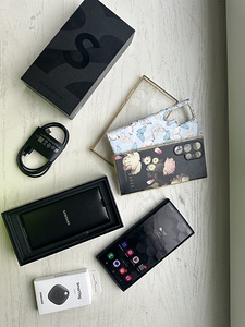 Samsung Galaxy S22 Ultra (1 foto / 10)