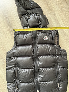 Lakknahast Moncler vest (2 foto / 3)