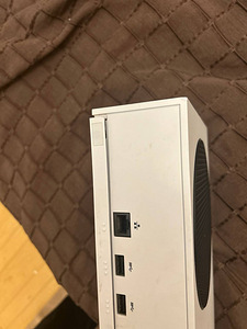 Xbox Series S 500GB (4 foto / 4)