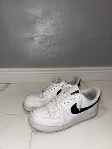 Nike air force 1 tossud (1 foto / 1)