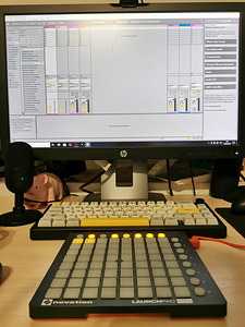 Novation Launchpad Mini MK2 (2 фото из 4)