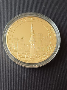 Монета золотая Таллиннская Ратуша