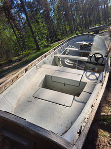 Mootorpaat Yal-6 (4 foto / 4)