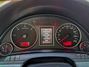 Audi A4 B7 3.0 TDI 150kW Quattro S-Line (14 foto / 15)
