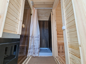 Panoraamsauna koos suure garderoobiga. (10 foto / 10)