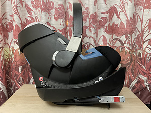 Turvahäll Cybex 0-13 + alus (Gold Edition) (7 foto / 10)
