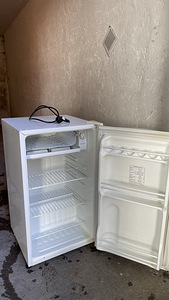 Külmik Samsung (113 liitrit) 83,5 cm (2 foto / 5)