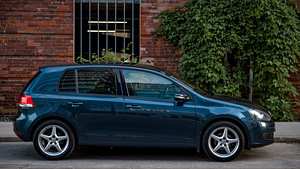 Volkswagen Golf 1.2 tsi (2 foto / 13)