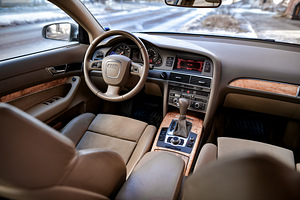 Audi A6 C6 (136 тыс км) 3.2 бензин (11 фото из 14)