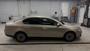 Volkswagen Passat 2.0 TDi (3 foto / 14)
