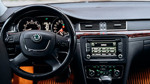 Skoda superb 1.8 TSI (7 foto / 15)