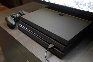 Müüa playstation 4 pro (2 foto / 2)