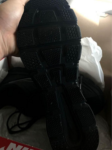 Nike обувь (3 фото из 4)