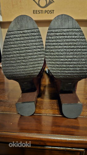 Новые женские кожаные ботинки 38 размера. (фото #2)