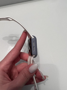 Apple Watch 4 (40mm) (5 foto / 6)