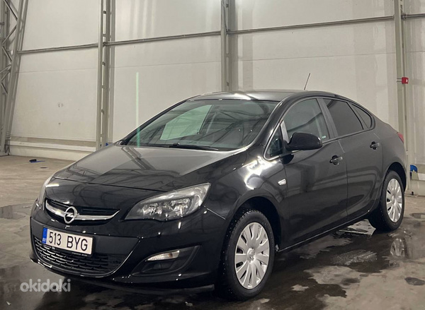 Opel Astra 1.6 81kW (фото #1)