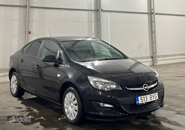 Opel Astra 1.6 81kW (фото #2)